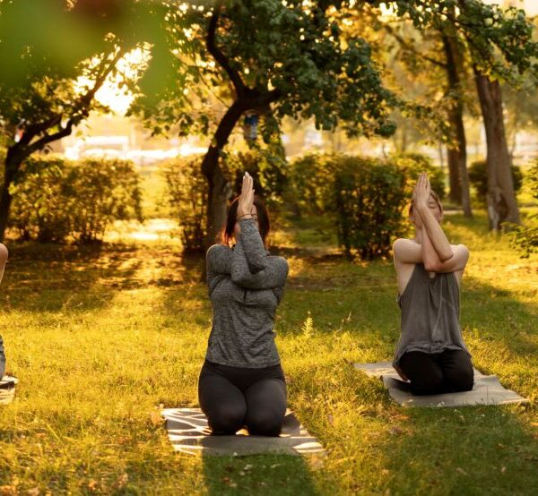 women-meditating-nature-front-view-1-1024x554 women-meditating-nature-front-view-1-1024x554